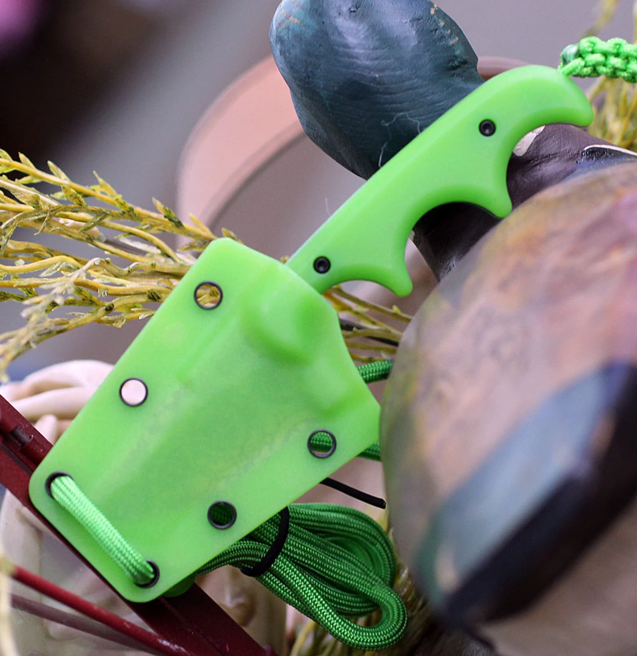 CRKT Minimalist Bowie Gears CR2387G, 2.125" 8Cr13MoV 3D Print Satin Blade, Glow In The Dark Handle/Sheath 3 CRKT Minimalist Bowie Gears CR2387G, 2.125" 8Cr13MoV 3D Print Satin Blade, Glow In The Dark Handle/Sheath - Image 3